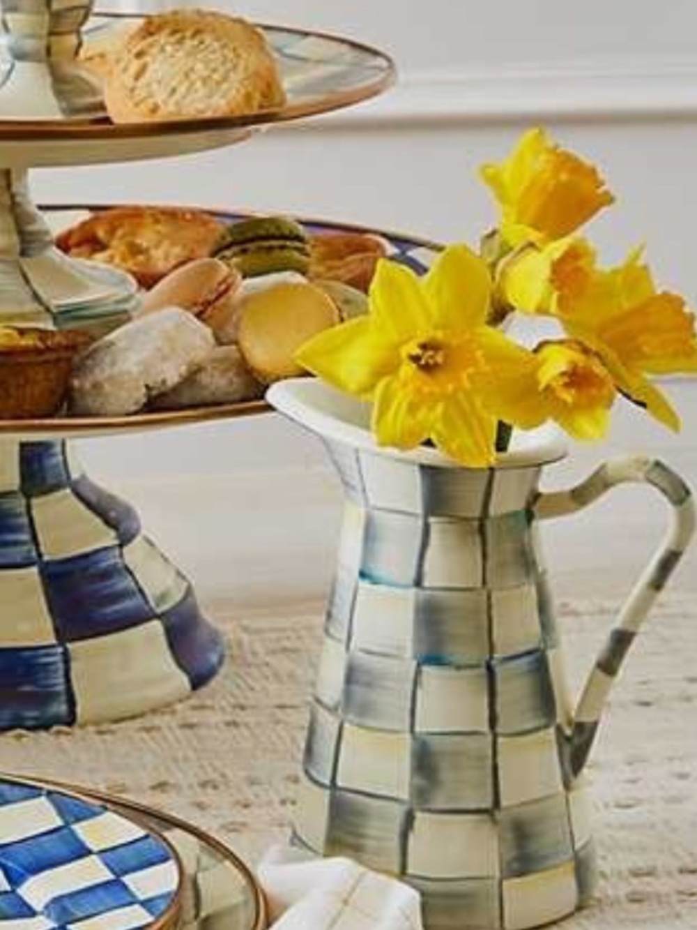 MacKenzie-Childs Checked Enamel Pitcher in Cream and Gray Sterling pattern NWT - Picture 4 of 12